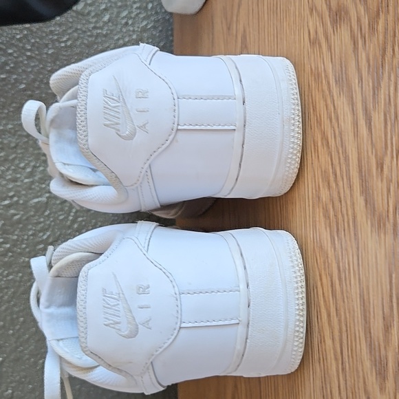 Nike Air force 1 size  9.5W or 8W - Picture 7 of 8